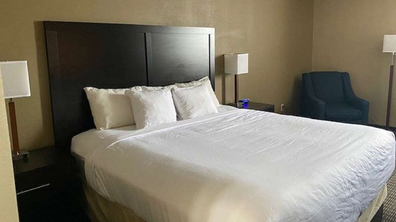 <b>SureStay Plus by BW Lebanon Valley Room</b>. Images powered by <a href="https://iceportal.shijigroup.com/" title="IcePortal" target="_blank">IcePortal</a>.