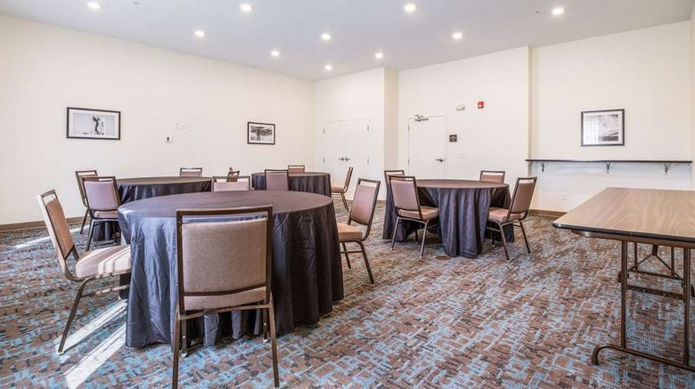 <b>Sleep Inn & Stes Park City Wichita North Meeting</b>. Images powered by <a href="https://iceportal.shijigroup.com/" title="IcePortal" target="_blank">IcePortal</a>.