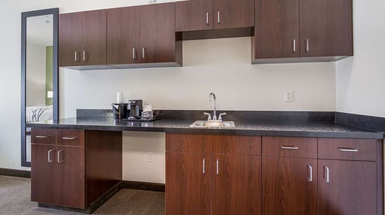 <b>Sleep Inn & Stes Park City Wichita North Suite</b>. Images powered by <a href="https://iceportal.shijigroup.com/" title="IcePortal" target="_blank">IcePortal</a>.