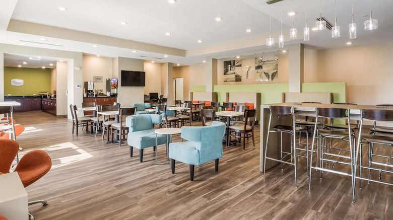 <b>Sleep Inn & Stes Park City Wichita North Lobby</b>. Images powered by <a href="https://iceportal.shijigroup.com/" title="IcePortal" target="_blank">IcePortal</a>.