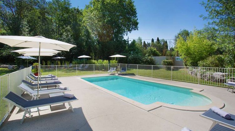 Suite Home Pool