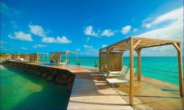 La Creole Beach Hotel & Spa