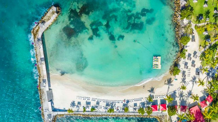 La Creole Beach Hotel & Spa Beach