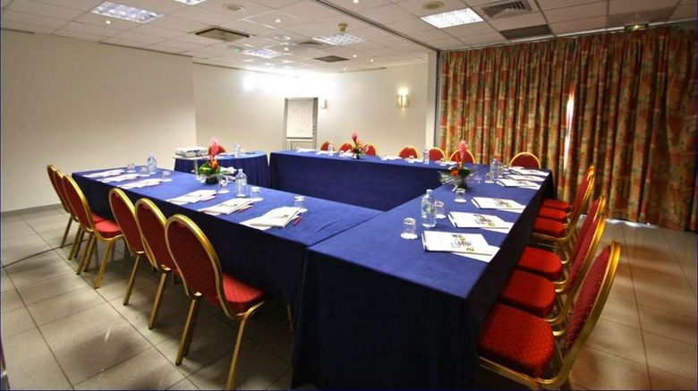 <b>La Valmeniere Hotel Meeting</b>. Images powered by <a href="https://iceportal.shijigroup.com/" title="IcePortal" target="_blank">IcePortal</a>.