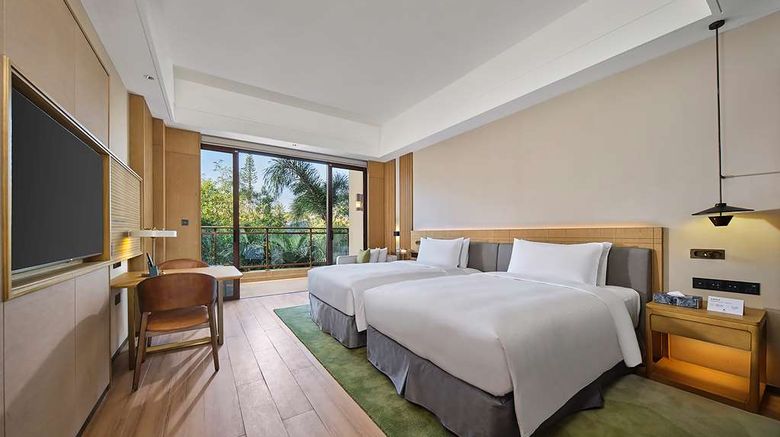 <b>DoubleTree by Hilton Lingshui Hot Spring Room</b>. Images powered by <a href="https://iceportal.shijigroup.com/" title="IcePortal" target="_blank">IcePortal</a>.