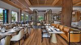 <b>DoubleTree by Hilton Lingshui Hot Spring Restaurant</b>. Images powered by <a href="https://iceportal.shijigroup.com/" title="IcePortal" target="_blank">IcePortal</a>.
