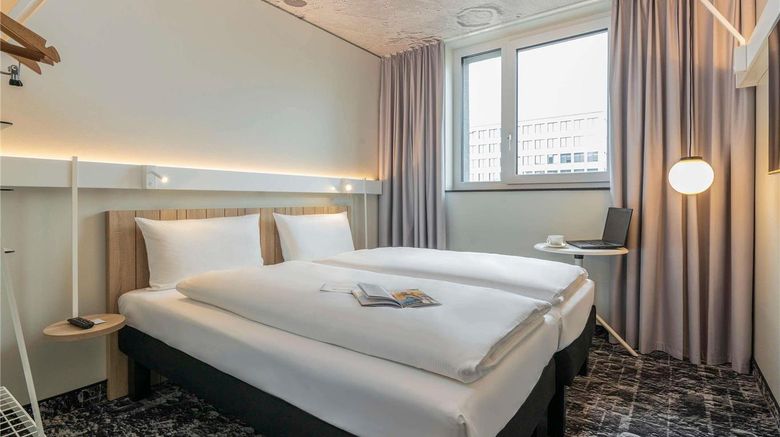 <b>Ibis Duesseldorf Airport Room</b>. Images powered by <a href="https://iceportal.shijigroup.com/" title="IcePortal" target="_blank">IcePortal</a>.