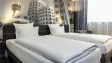 Novotel Duesseldorf Airport Room