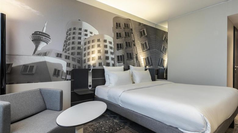 <b>Novotel Duesseldorf Airport Room</b>. Images powered by <a href="https://iceportal.shijigroup.com/" title="IcePortal" target="_blank">IcePortal</a>.