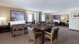 Super 8 by Wyndham Niagara Falls Suite