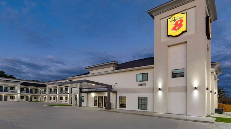 Super 8 by Wyndham Houston NW Exterior