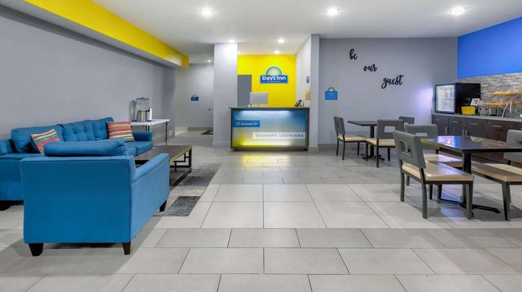 Days Inn by Wyndham Zachary Lobby
