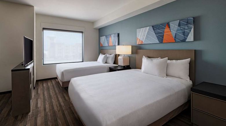 <b>Hyatt House Carlsbad Room</b>. Images powered by <a href="https://iceportal.shijigroup.com/" title="IcePortal" target="_blank">IcePortal</a>.