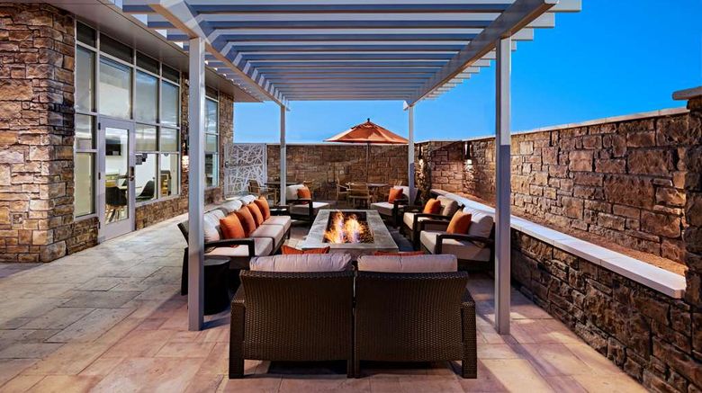 <b>Hyatt House Carlsbad Recreation</b>. Images powered by <a href="https://iceportal.shijigroup.com/" title="IcePortal" target="_blank">IcePortal</a>.