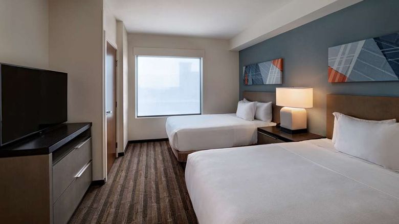 <b>Hyatt House Carlsbad Room</b>. Images powered by <a href="https://iceportal.shijigroup.com/" title="IcePortal" target="_blank">IcePortal</a>.