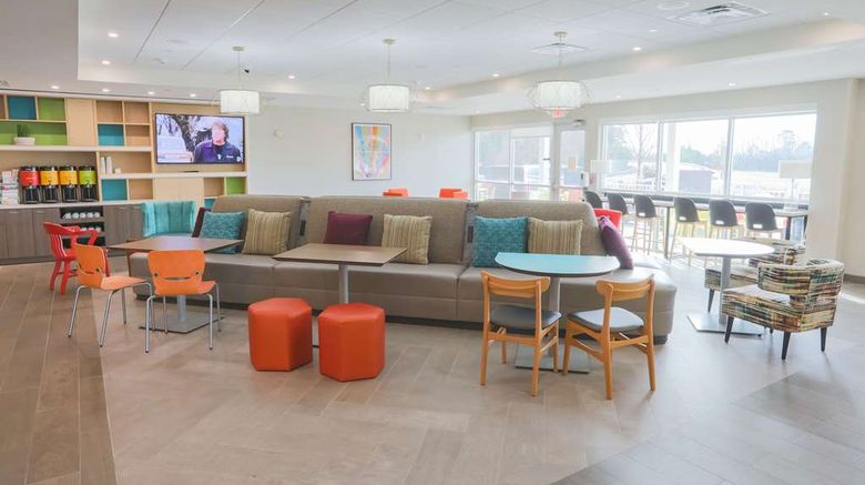 <b>Home2 Suites by Hilton Cumming Atlanta Lobby</b>. Images powered by <a href="https://iceportal.shijigroup.com/" title="IcePortal" target="_blank">IcePortal</a>.