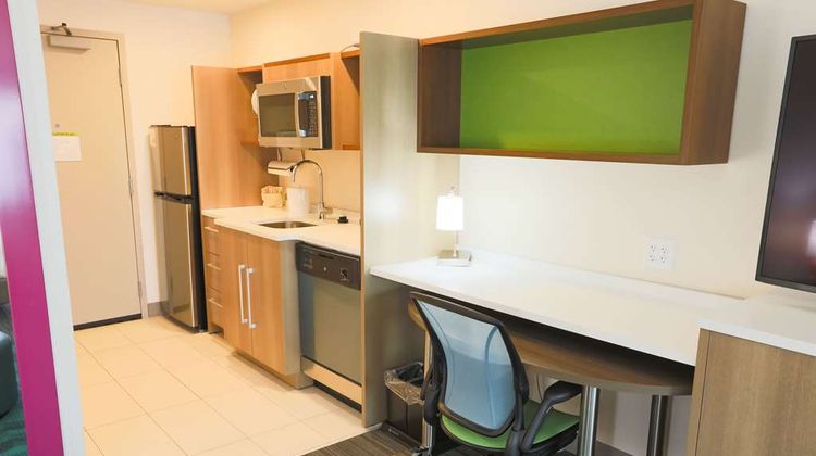 Home2 Suites by Hilton Cumming Atlanta Room