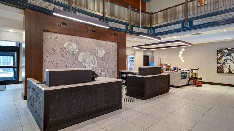 Hilton Garden Inn Kalamazoo Downtown Lobby