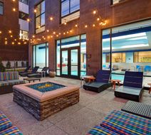 Hilton Garden Inn Kalamazoo Downtown Exterior