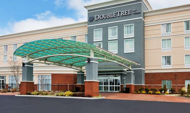 DoubleTree by Hilton Dothan Exterior