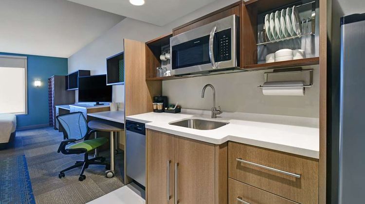 Home2 Suites by Hilton Columbus Room