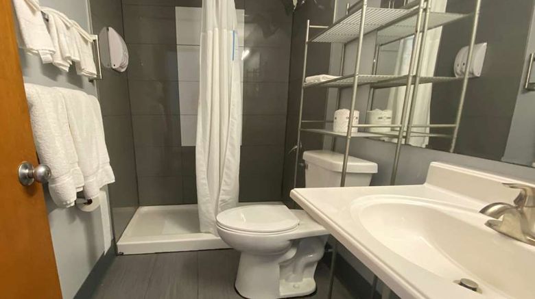 <b>Travelodge by Wyndham Gallipolis Room</b>. Images powered by <a href="https://iceportal.shijigroup.com/" title="IcePortal" target="_blank">IcePortal</a>.