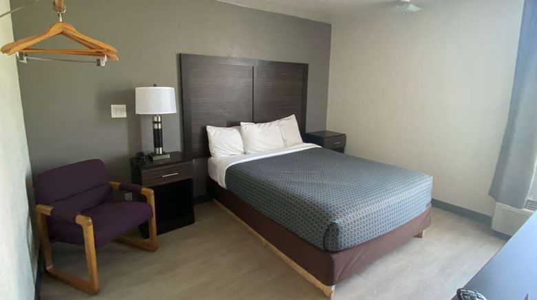 <b>Travelodge by Wyndham Gallipolis Room</b>. Images powered by <a href="https://iceportal.shijigroup.com/" title="IcePortal" target="_blank">IcePortal</a>.