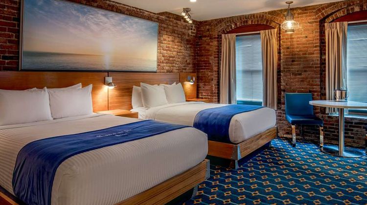 Harborside Inn Room