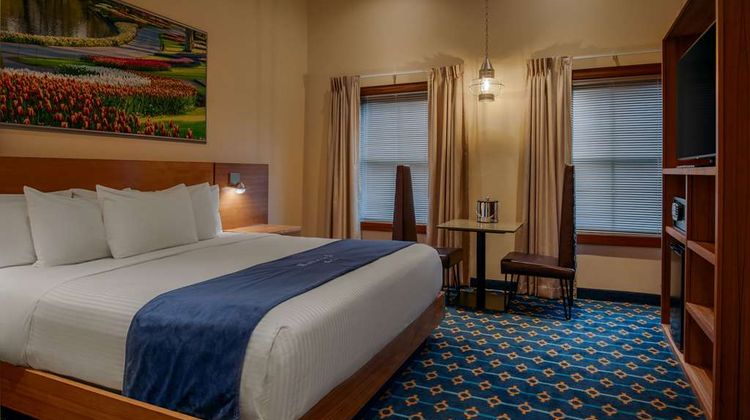 Harborside Inn Suite