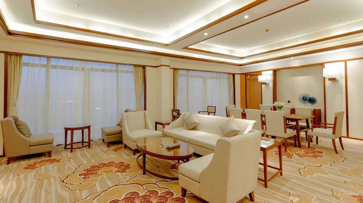 Ramada by Wyndham Kunming YiLiang Suite
