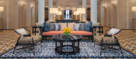 Hyatt Regency Phnom Penh Lobby