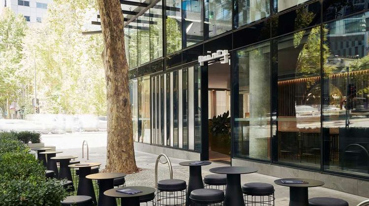 Quincy Hotel Melbourne Exterior