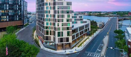 Hampton Inn Boston Seaport District Exterior