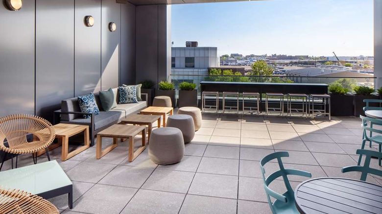<b>Hampton Inn Boston Seaport District Exterior</b>. Images powered by <a href="https://iceportal.shijigroup.com/" title="IcePortal" target="_blank">IcePortal</a>.