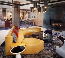 Hampton Inn Boston Seaport District Lobby