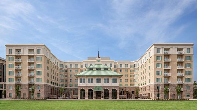 <b>Embassy Suites Charleston Harbor Exterior</b>. Images powered by <a href="https://iceportal.shijigroup.com/" title="IcePortal" target="_blank">IcePortal</a>.