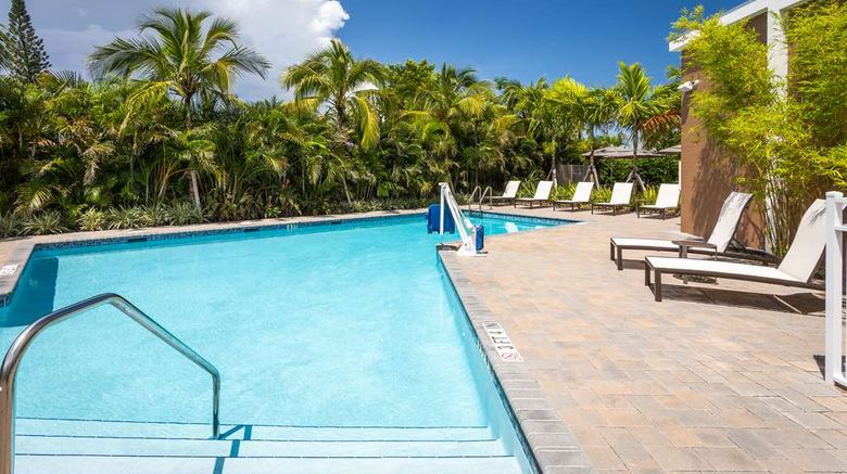 <b>Hilton Garden Inn Homestead Pool</b>. Images powered by <a href="https://iceportal.shijigroup.com/" title="IcePortal" target="_blank">IcePortal</a>.