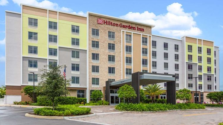 Hilton Garden Inn Homestead Exterior