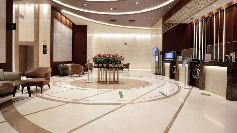 <b>DoubleTree by Hilton Istanbul Umraniye Lobby</b>. Images powered by <a href="https://iceportal.shijigroup.com/" title="IcePortal" target="_blank">IcePortal</a>.