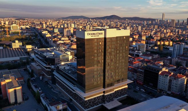 DoubleTree by Hilton Istanbul Umraniye Exterior