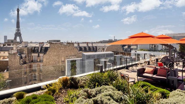<b>Canopy by Hilton Paris Eiffel Tower Restaurant</b>. Images powered by <a href="https://iceportal.shijigroup.com/" title="IcePortal" target="_blank">IcePortal</a>.