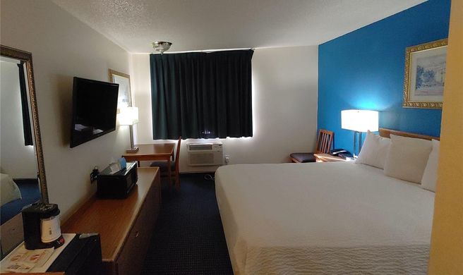 Days Inn Pocatello Room