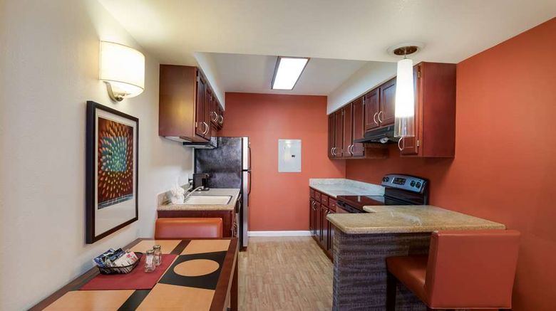 <b>SenS Stes Livermore, SureStay Coll by BW Room</b>. Images powered by <a href="https://iceportal.shijigroup.com/" title="IcePortal" target="_blank">IcePortal</a>.