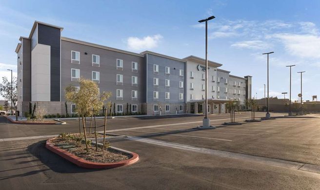 WoodSpring Suites Colton Exterior