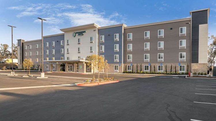 WoodSpring Suites Colton Exterior