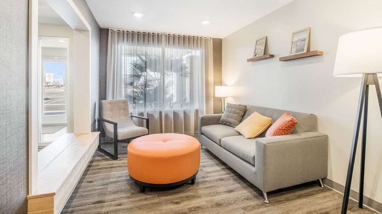<b>WoodSpring Suites Colton Lobby</b>. Images powered by <a href="https://iceportal.shijigroup.com/" title="IcePortal" target="_blank">IcePortal</a>.