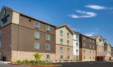WoodSpring Suites Bakersfield