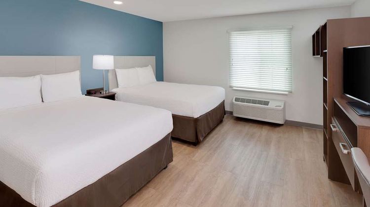 WoodSpring Suites Bakersfield Room