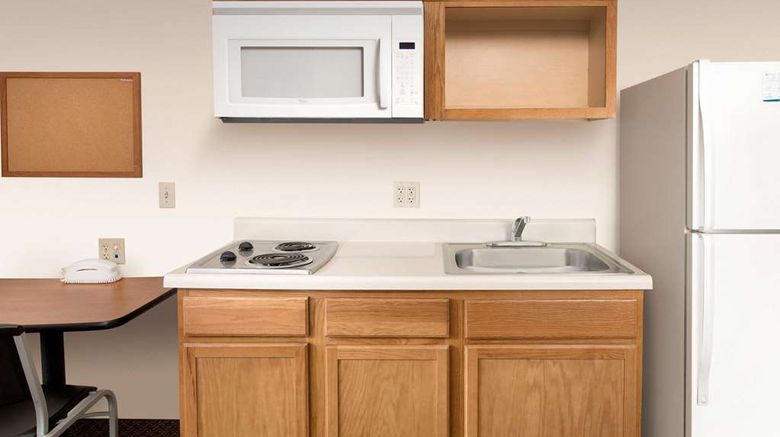 <b>WoodSpring Suites Savannah Garden City Room</b>. Images powered by <a href="https://iceportal.shijigroup.com/" title="IcePortal" target="_blank">IcePortal</a>.