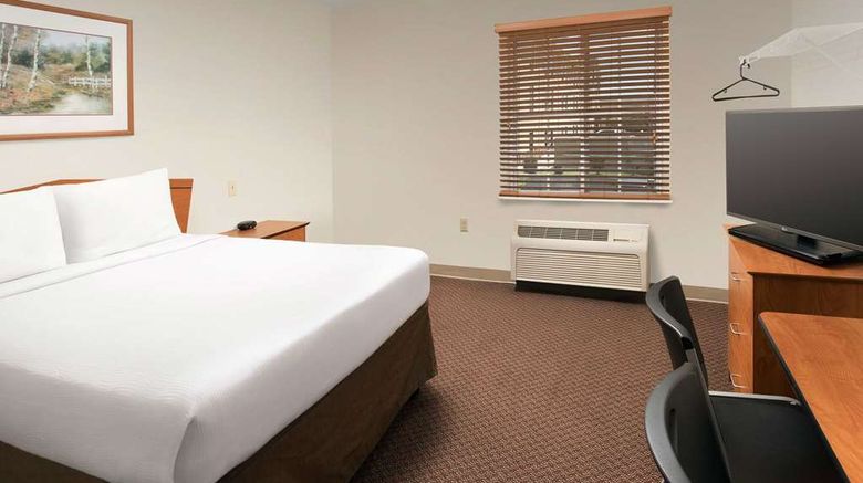 <b>WoodSpring Suites Augusta Riverwatch Room</b>. Images powered by <a href="https://iceportal.shijigroup.com/" title="IcePortal" target="_blank">IcePortal</a>.